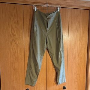 Athleta Trekkie joggers